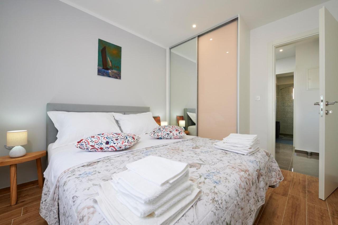 Apartments Marija Трогір Екстер'єр фото